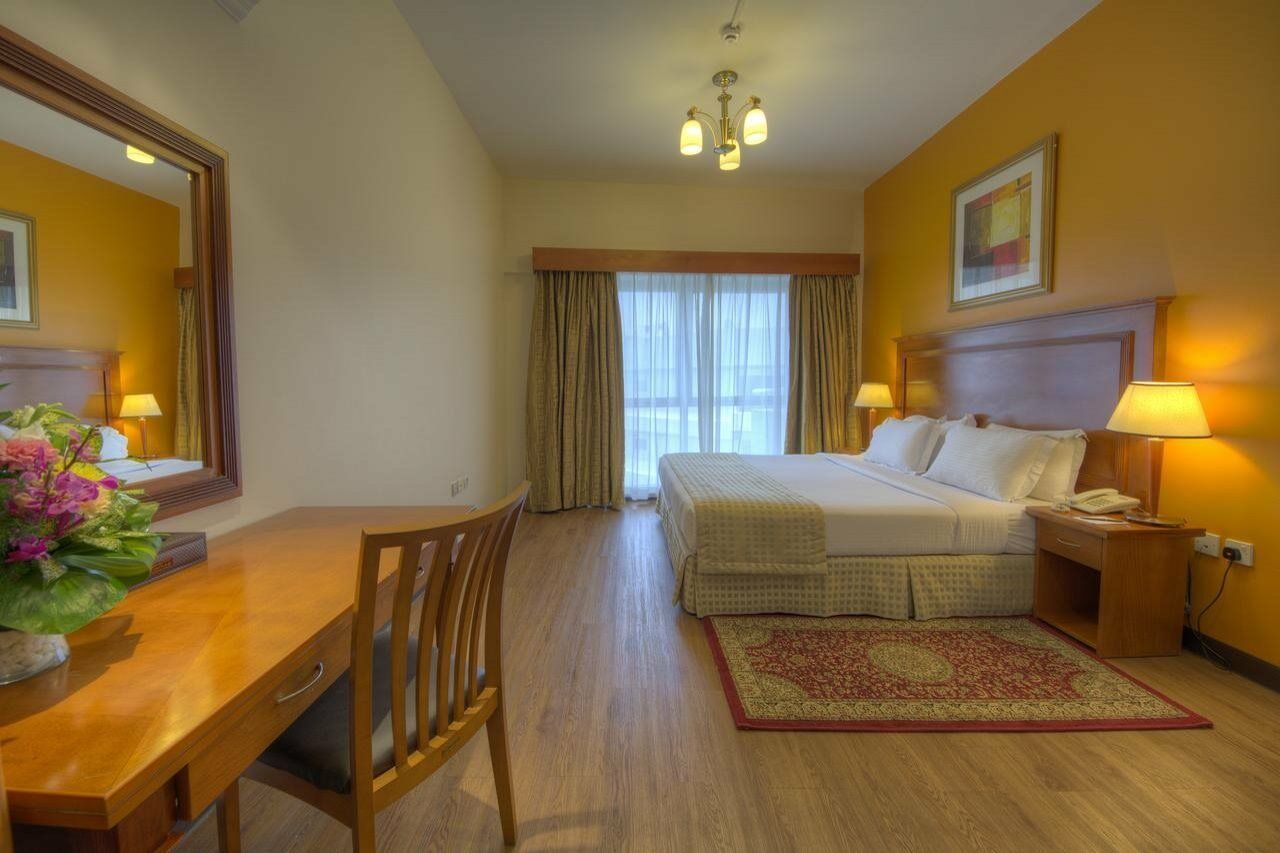 Fortune Grand Hotel Apartment Дубай Екстериор снимка